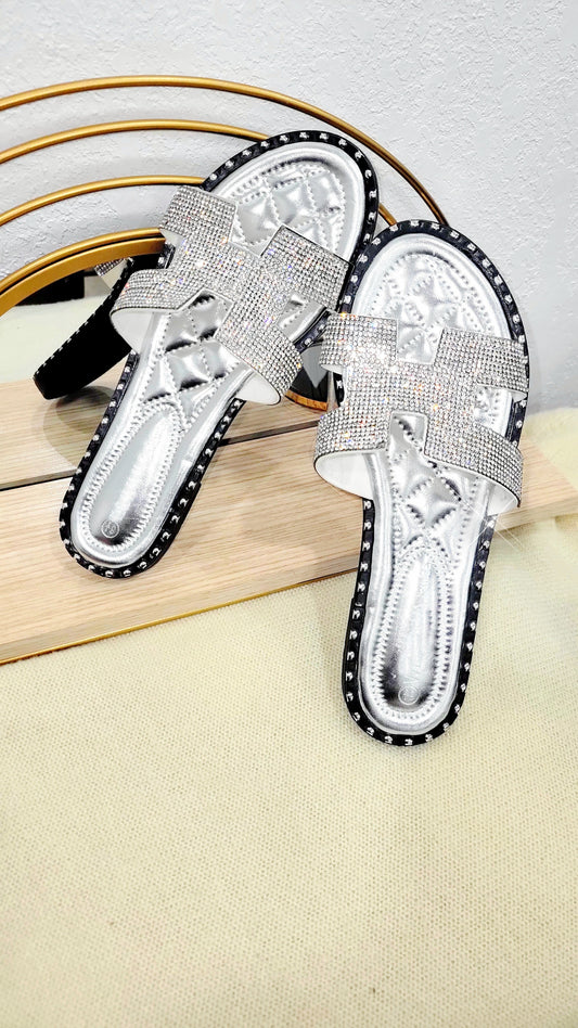 Misty Beauty- size 6.5
